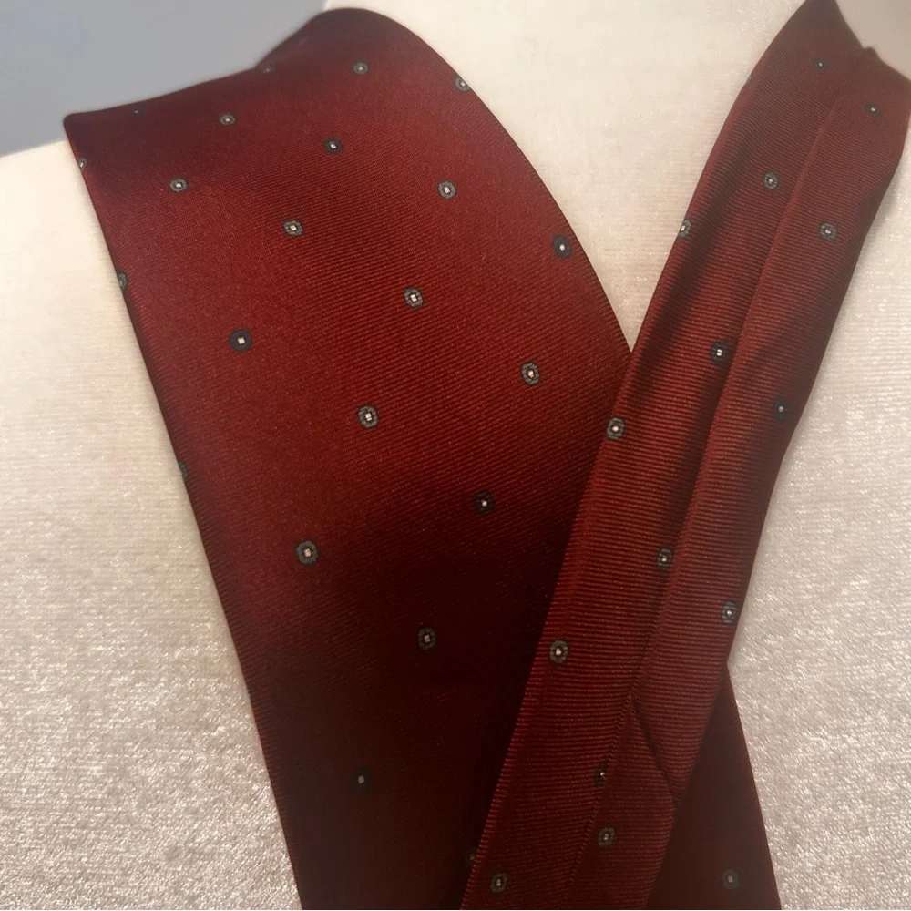 LANVIN 100% Silk Italy Burgundy w dots mens neck tie casual business work 64inch